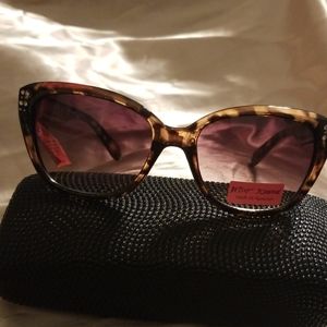 Betsey Johnson  Sunglasses